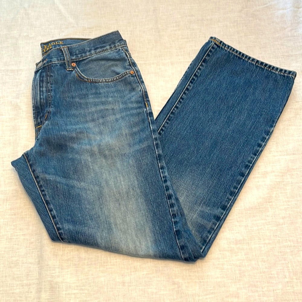 AMERICAN EAGLE ORIGINAL BOOTCUT MENS BLUEJEANS- 33/34-GREAT CONDITION